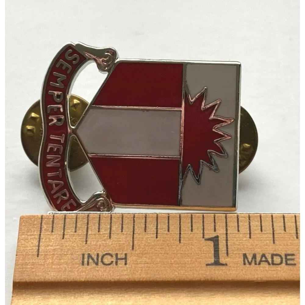 US Army Pin 321st Engineer Battalion Unit Crest Semper Tentare Military USA